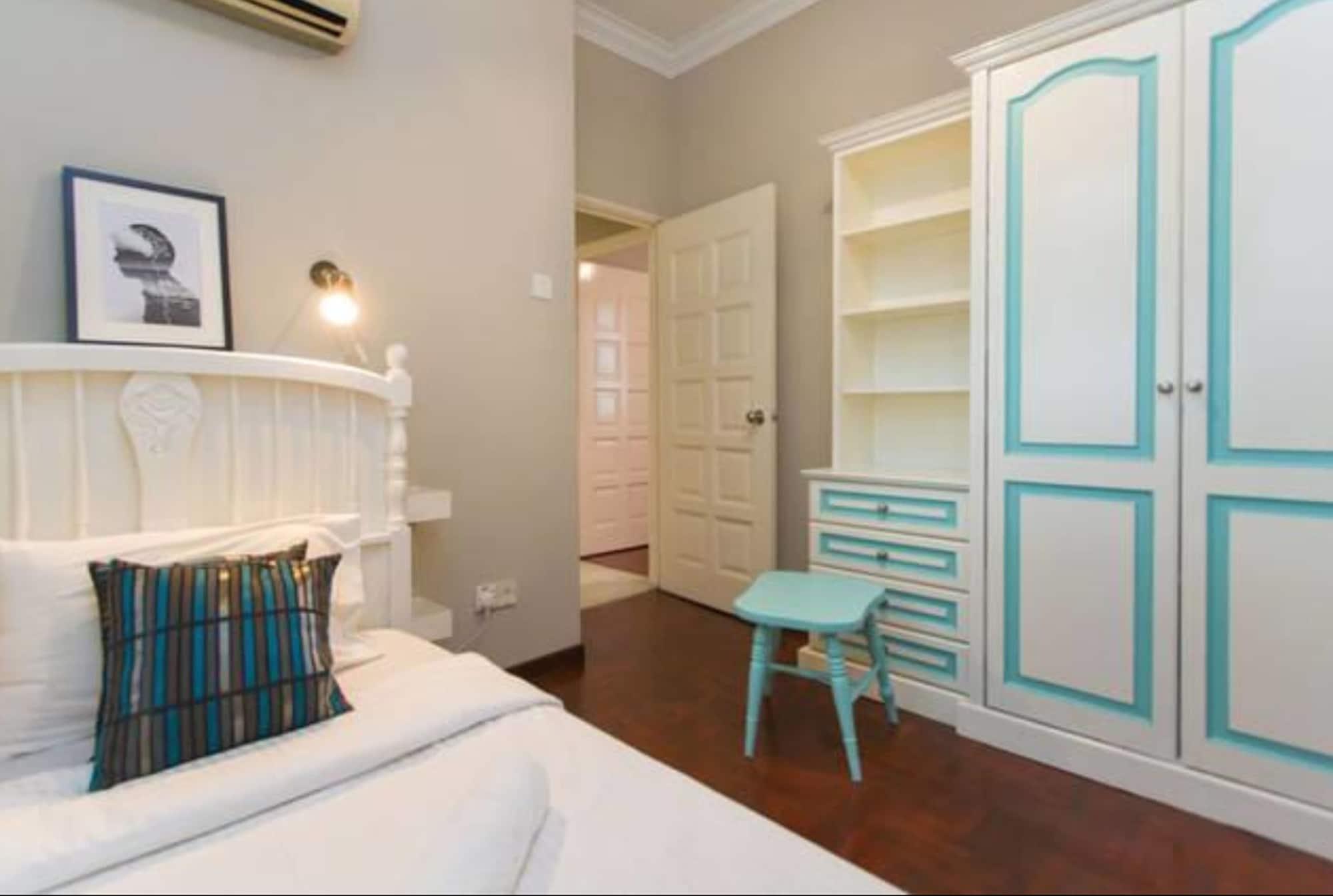 Century Bay Private Residences Apartment *