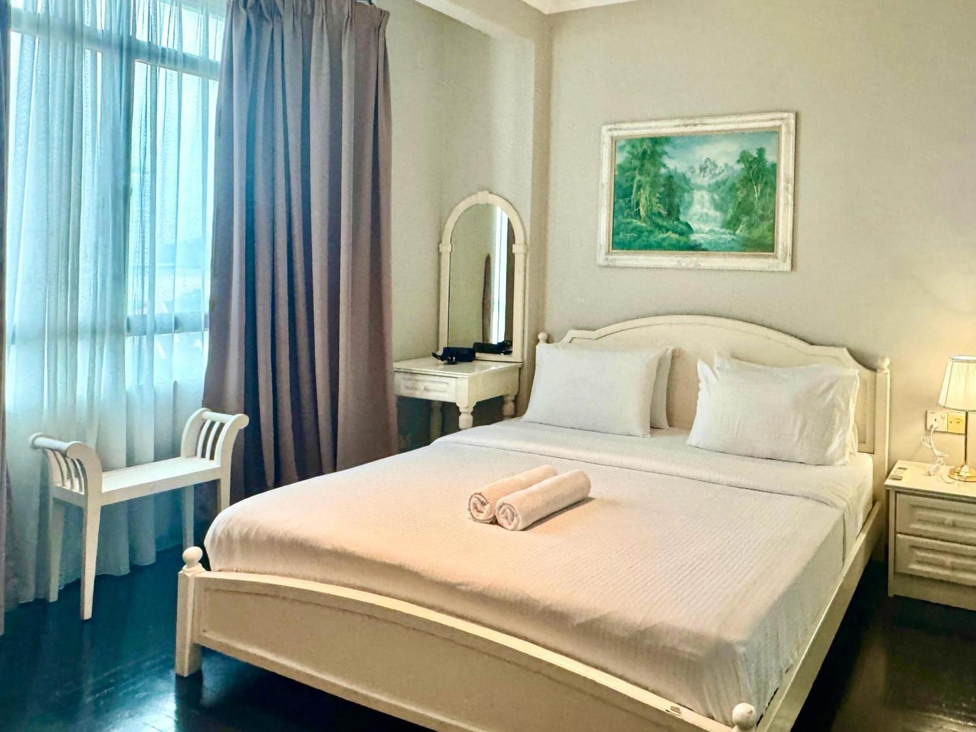 Century Bay Private Residences