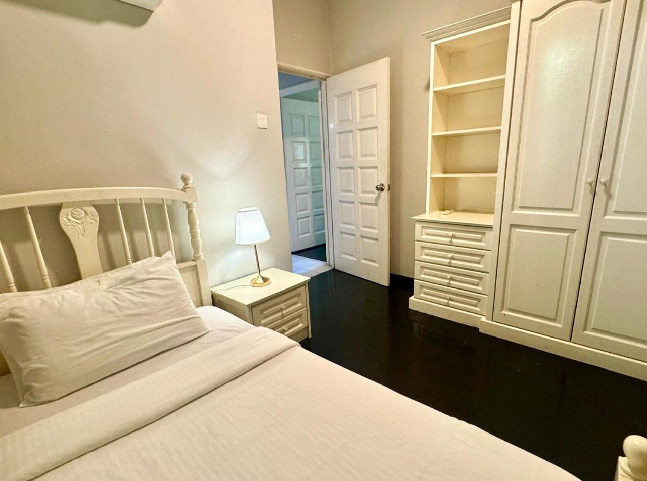 Century Bay Private Residences Sungai Dua Bukit